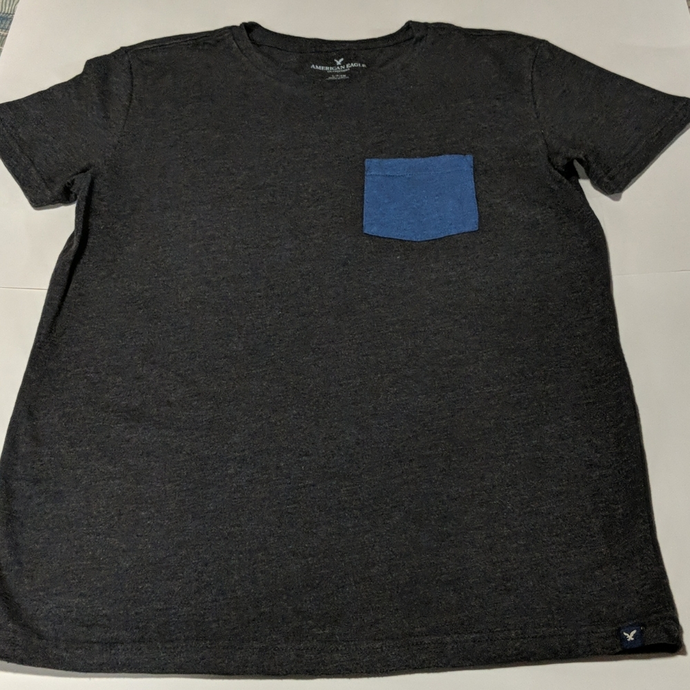 American Eagle T-shirt